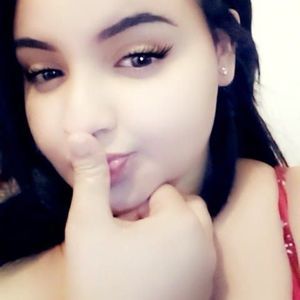 Meet your Posher, Alejandra